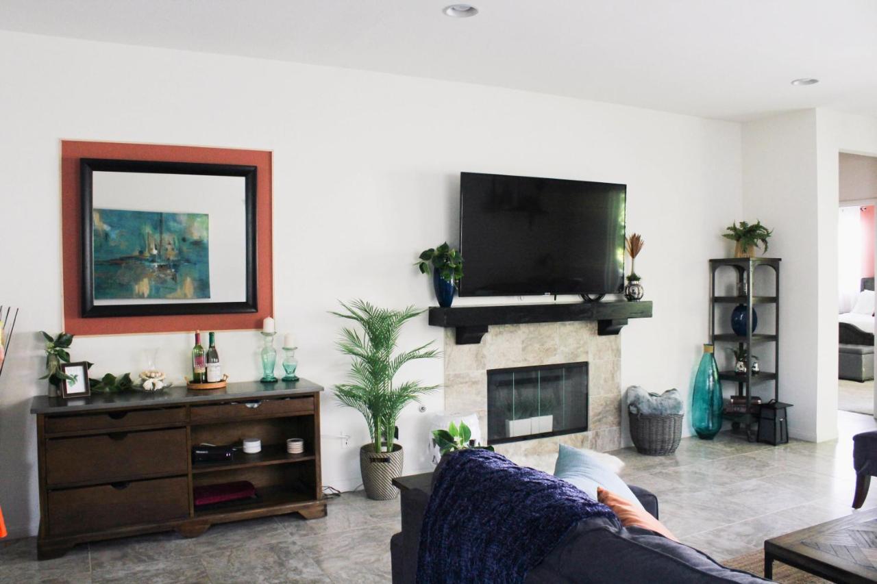Entire Bungalow W/ Private Pool Near Palm Springs! Indio Exterior photo